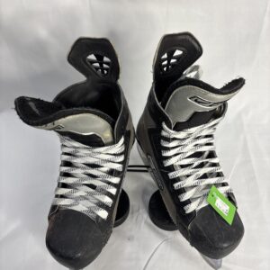 Used Bauer Supreme 70 Skates Size 4EE