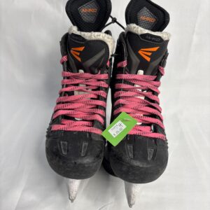 Used Easton Mako Skates Size 4