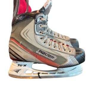 Used Bauer Vapor X 4.0 Skates Size 8.5EE