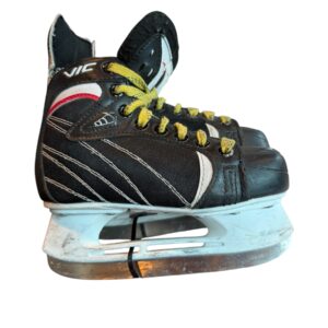 Used Vic Skates Size 13