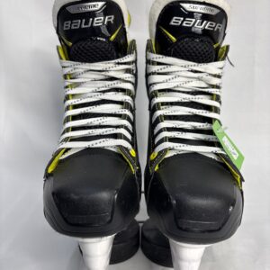 Used Bauer Supreme S35 Skates Size 4